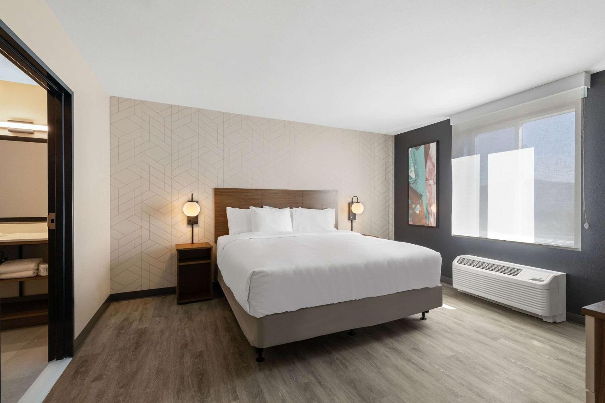 Everhome Suites Корона Экстерьер фото